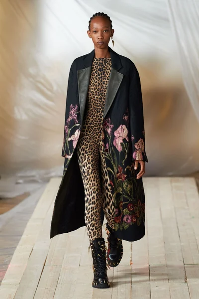 Look 42